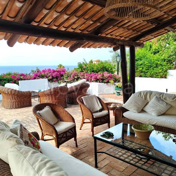 casa indipendente in vendita a Parghelia