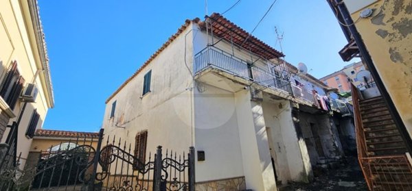 casa indipendente in vendita a Pizzo