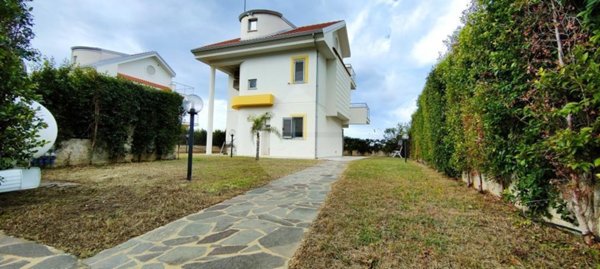 casa indipendente in vendita a Pizzo