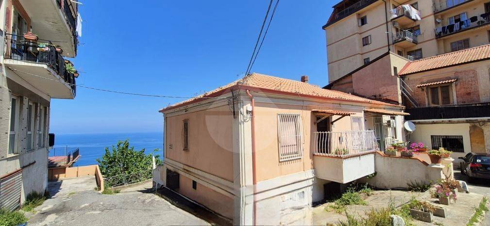 casa indipendente in vendita a Pizzo