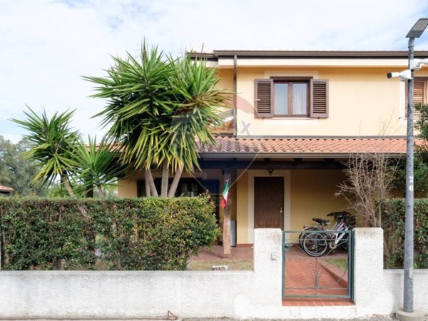 casa indipendente in vendita a Pizzo