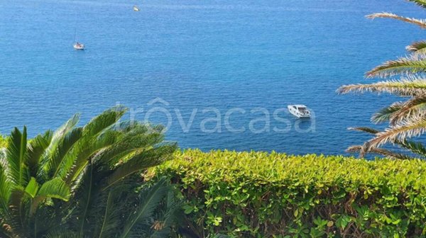 casa indipendente in vendita a Pizzo