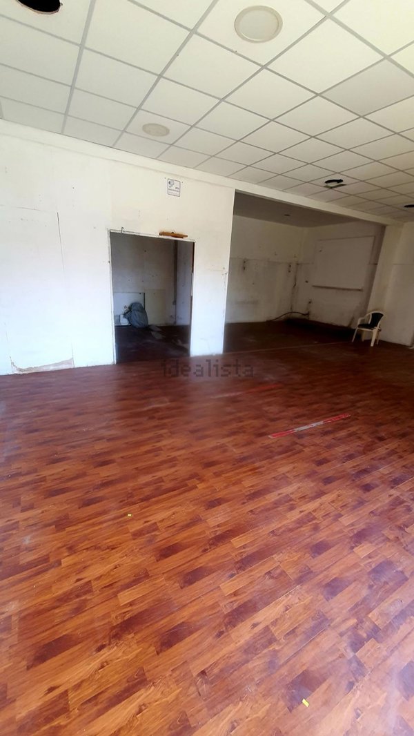 locale di sgombero in vendita a Pizzo