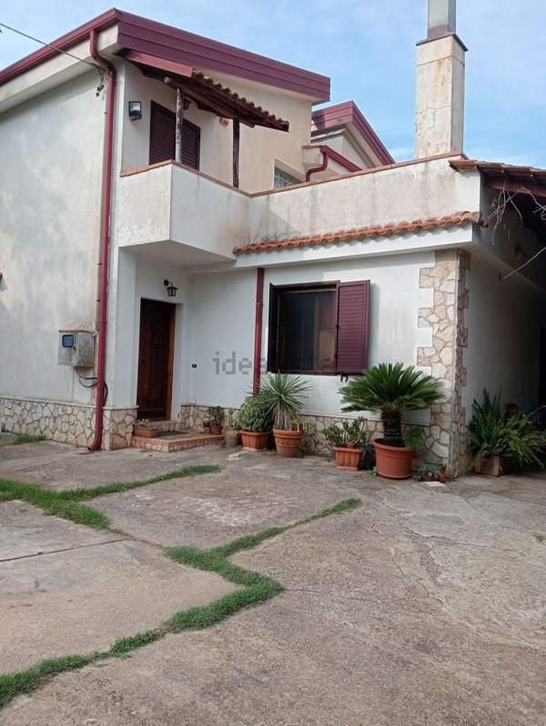 casa indipendente in vendita a Pizzo
