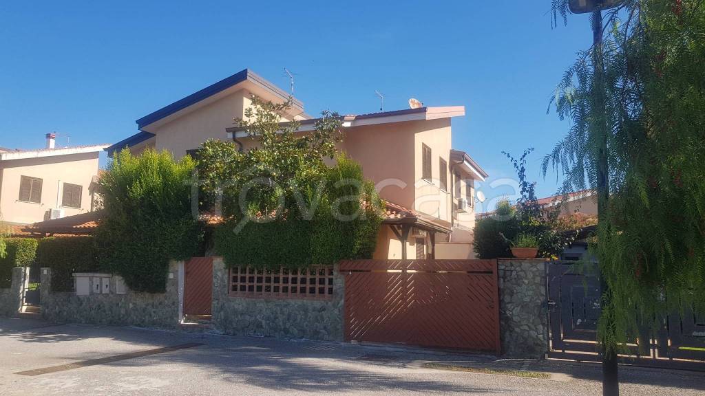 casa indipendente in vendita a Pizzo