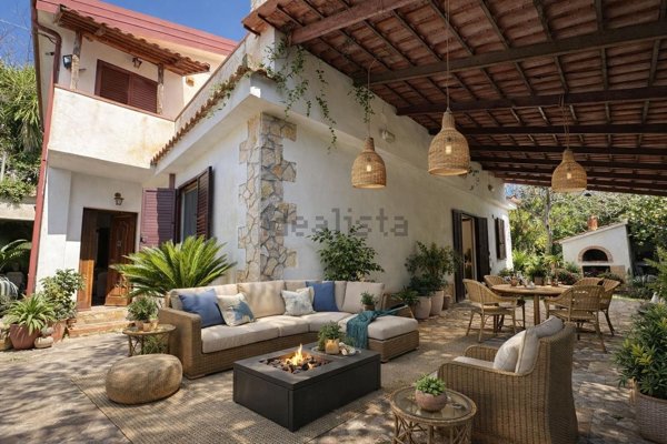 casa indipendente in vendita a Pizzo