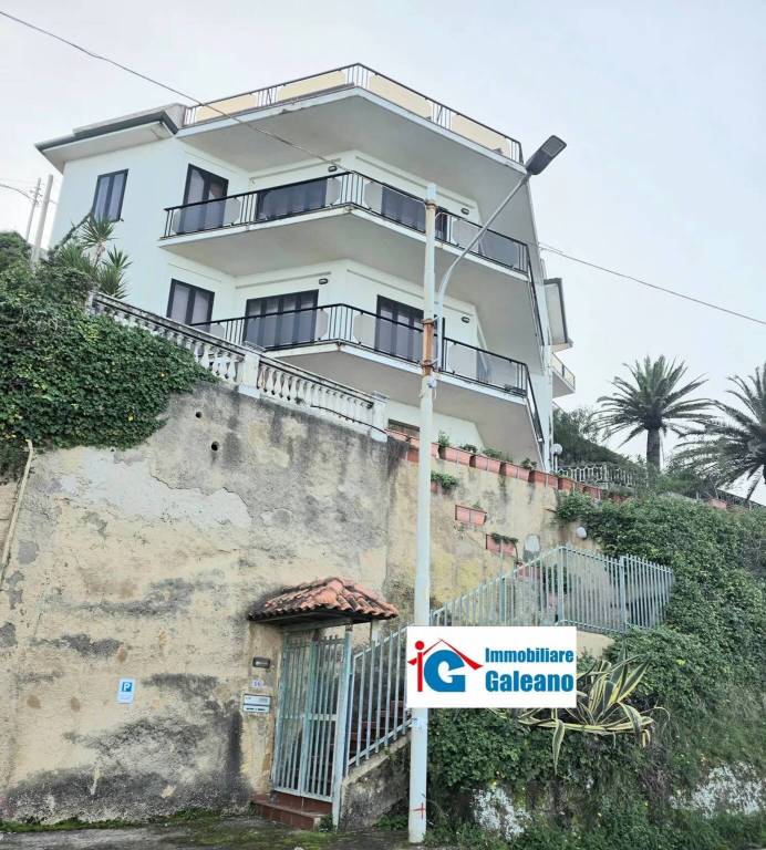 casa indipendente in vendita a Pizzo