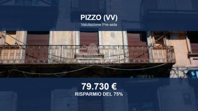 locale commerciale in vendita a Pizzo