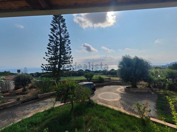 casa indipendente in vendita a Ricadi