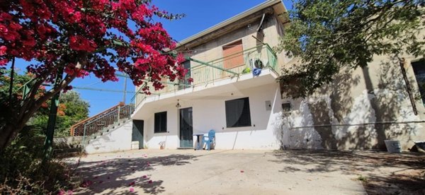 casa indipendente in vendita a Ricadi in zona Santa Maria