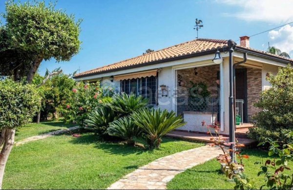 casa indipendente in vendita a Ricadi