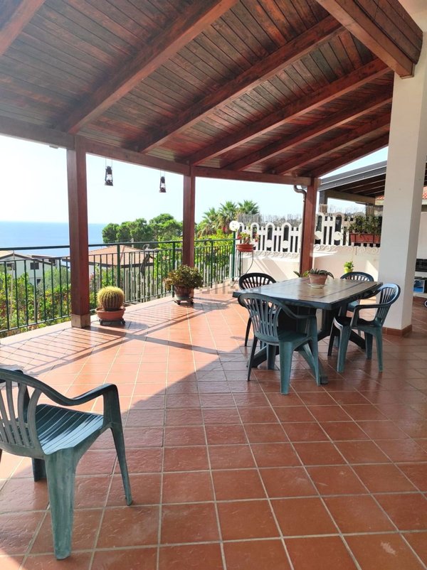 casa indipendente in vendita a Ricadi in zona Santa Maria