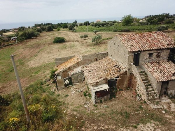 casa indipendente in vendita a Ricadi in zona Ciaramìti
