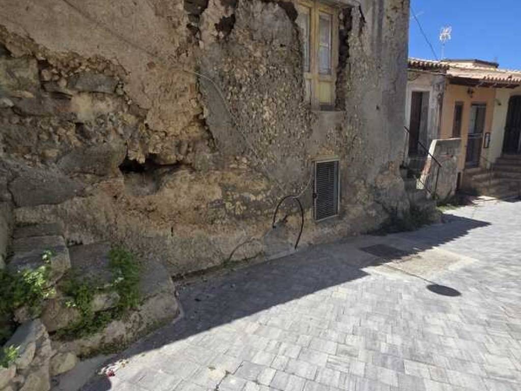 casa indipendente in vendita a Ricadi in zona Santa Domenica