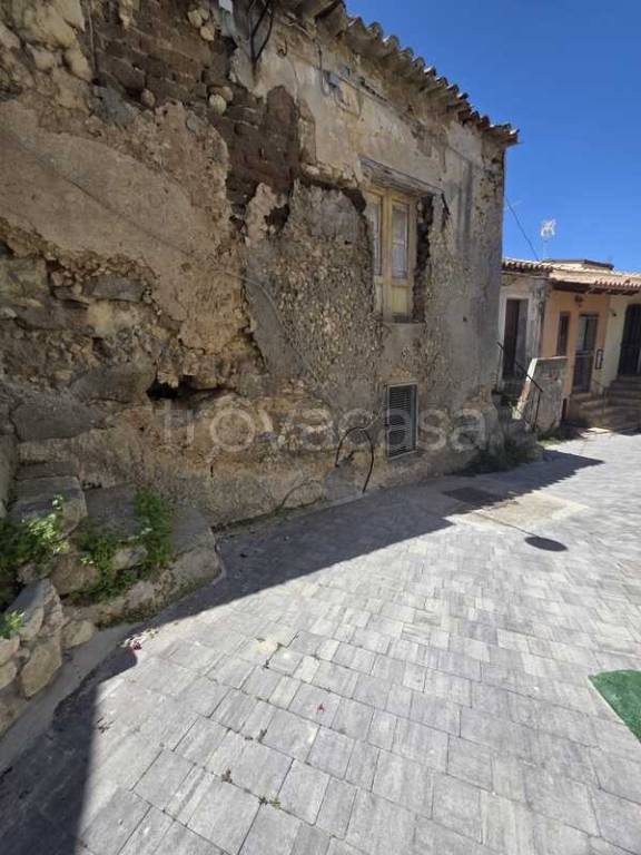 casa indipendente in vendita a Ricadi in zona Santa Domenica