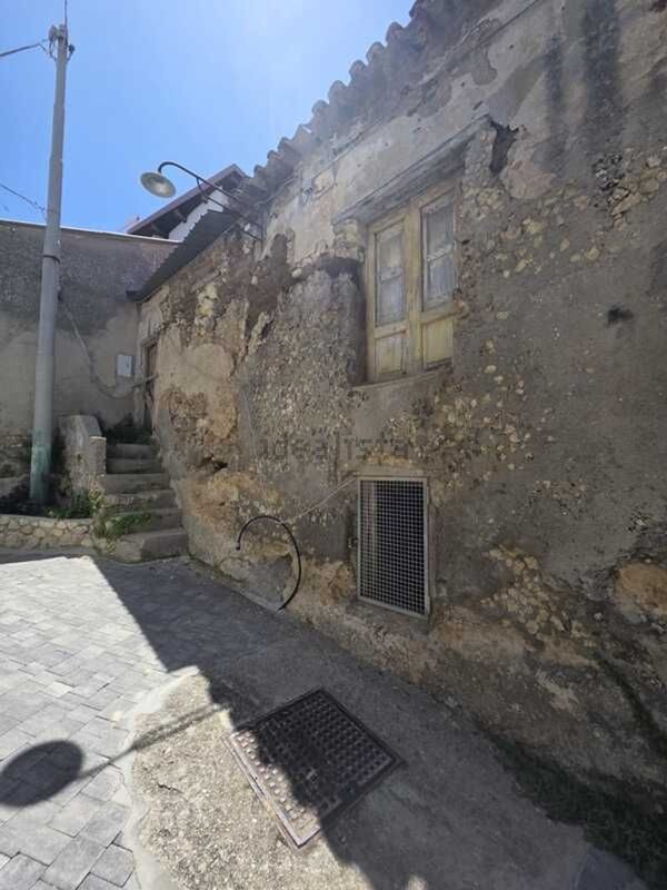 casa indipendente in vendita a Ricadi in zona Santa Domenica