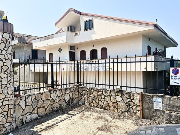 casa indipendente in vendita a Ricadi in zona San Nicolò