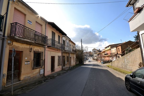 casa indipendente in vendita a Sant'Onofrio
