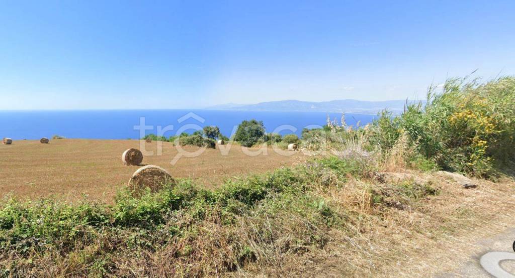 casa indipendente in vendita a Sant'Onofrio