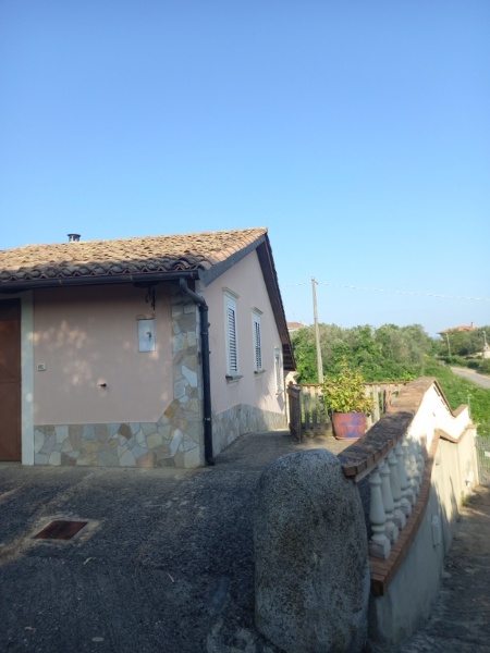 casa indipendente in vendita a Sant'Onofrio