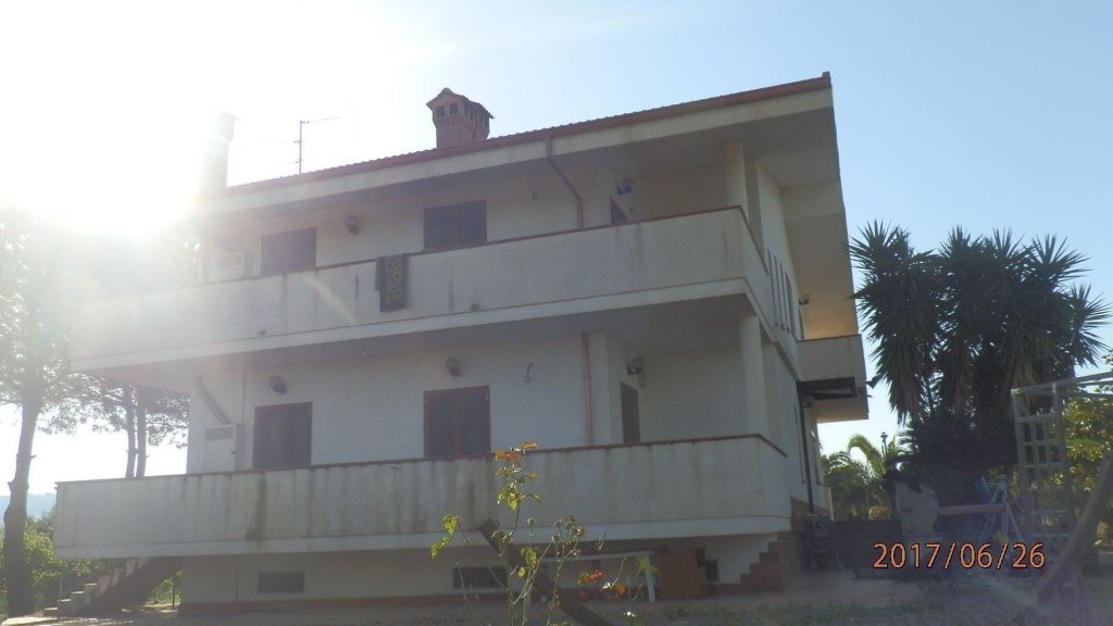 casa indipendente in vendita a Sant'Onofrio