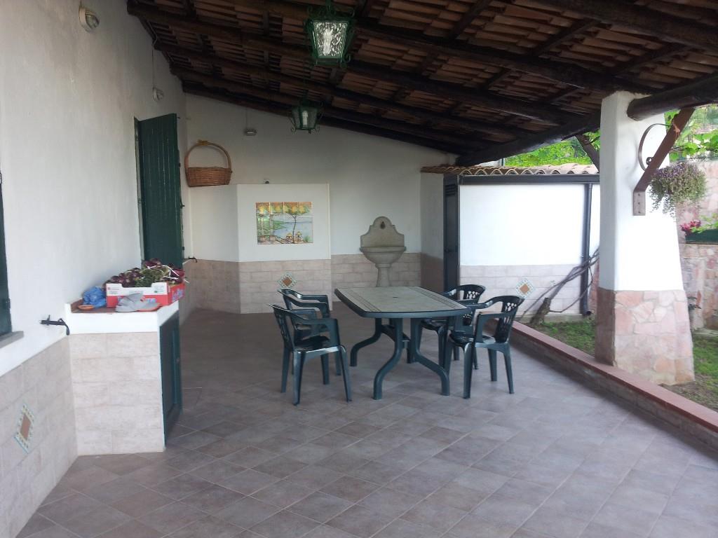 casa indipendente in vendita a Tropea