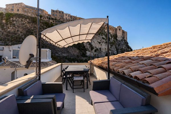 casa indipendente in vendita a Tropea
