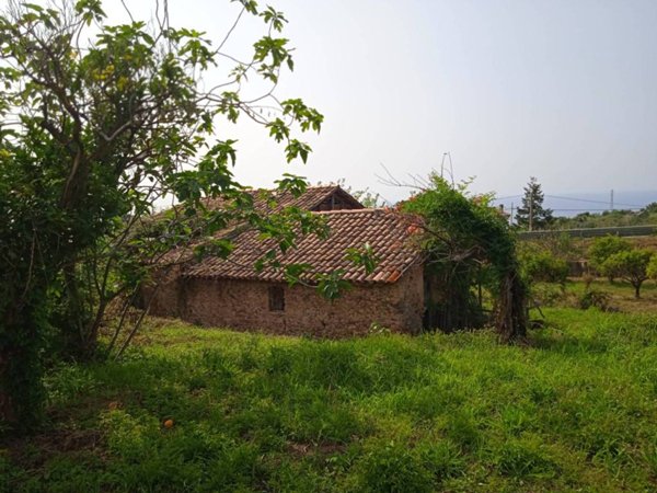 terreno edificabile in vendita a Vibo Valentia in zona Longobardi