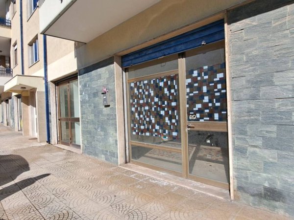negozio in vendita a Vibo Valentia