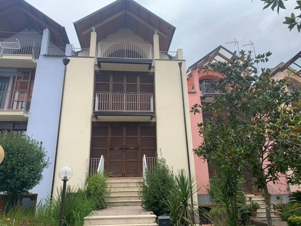 casa indipendente in vendita a Vibo Valentia