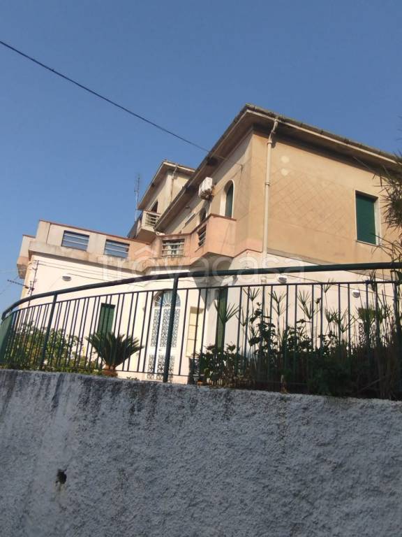 appartamento in vendita a Vibo Valentia in zona Piscopio
