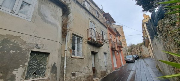 casa indipendente in vendita a Vibo Valentia