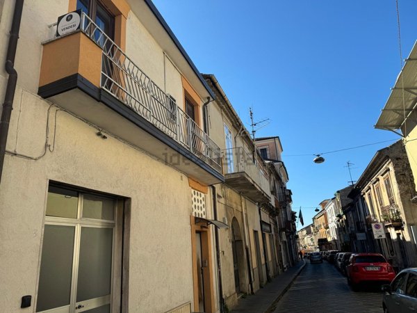 casa indipendente in vendita a Vibo Valentia in zona Centro Città