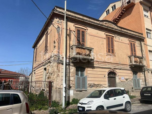 casa indipendente in vendita a Vibo Valentia