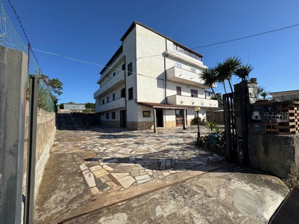 negozio in vendita a Vibo Valentia