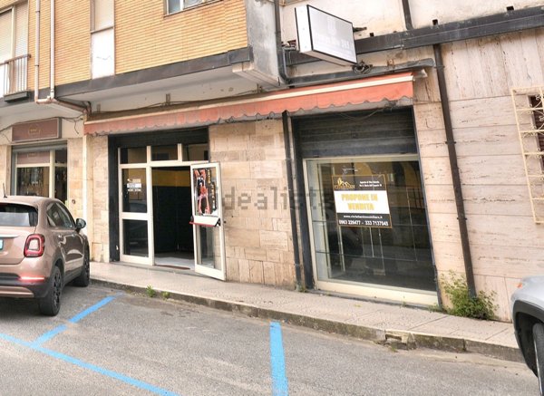 locale commerciale in vendita a Vibo Valentia