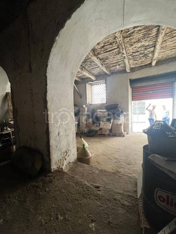 negozio in vendita a Vibo Valentia in zona Centro Città