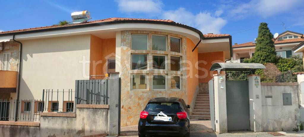 casa indipendente in vendita a Vibo Valentia