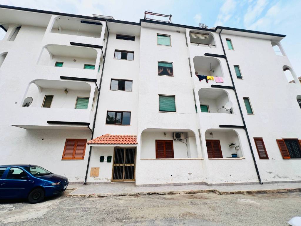 appartamento in vendita a Vibo Valentia in zona Vibo Marina