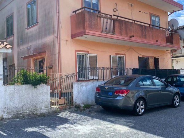 casa indipendente in vendita a Vibo Valentia
