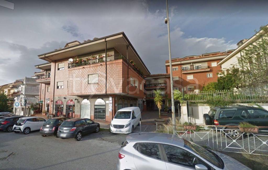 ufficio in vendita a Vibo Valentia in zona Centro Città