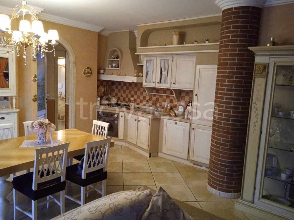 appartamento in vendita a Vibo Valentia in zona Centro Città
