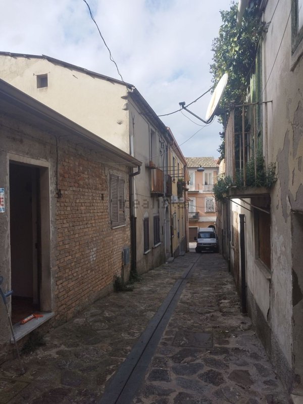 casa indipendente in vendita a Vibo Valentia in zona Centro Città