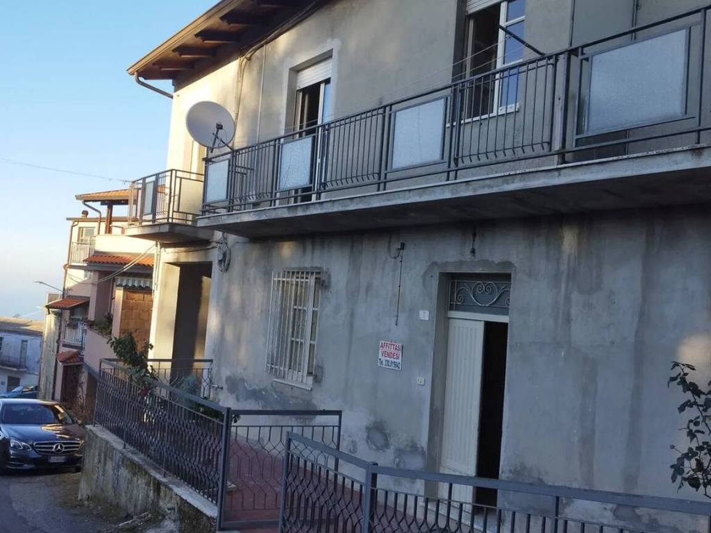 casa indipendente in vendita a Vibo Valentia