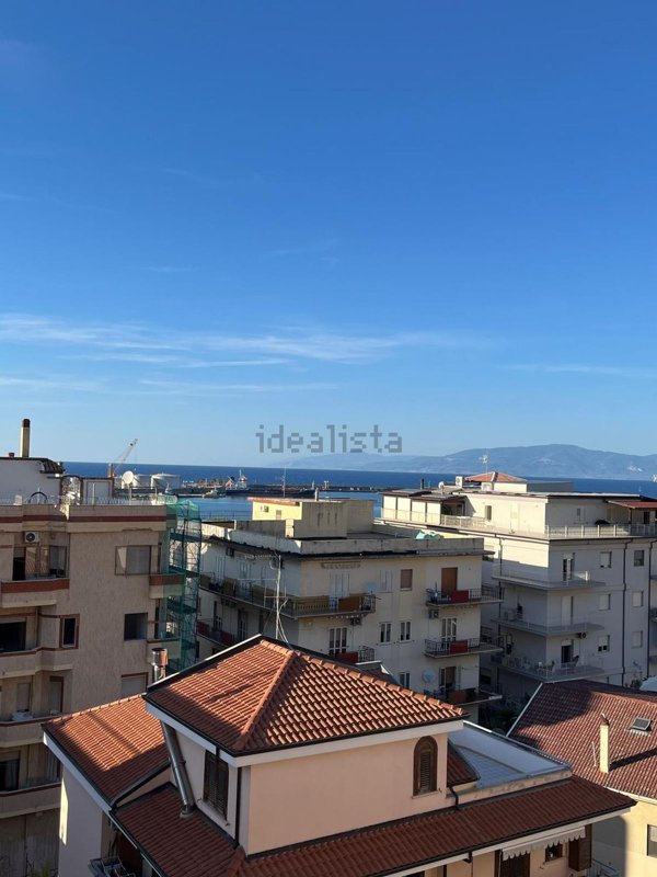 appartamento in vendita a Vibo Valentia in zona Longobardi