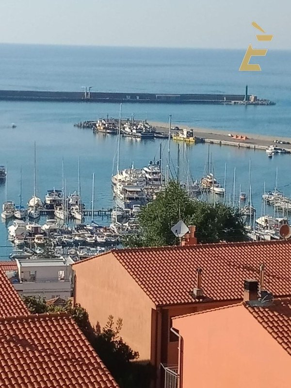 casa indipendente in vendita a Vibo Valentia in zona Vibo Marina