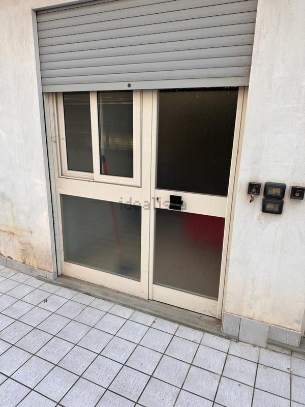 locale di sgombero in vendita a Vibo Valentia