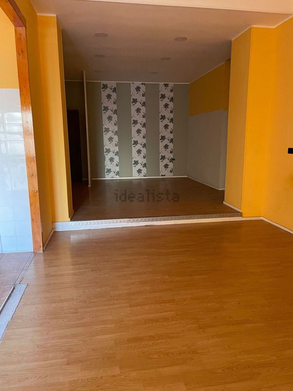 locale commerciale in vendita a Vibo Valentia