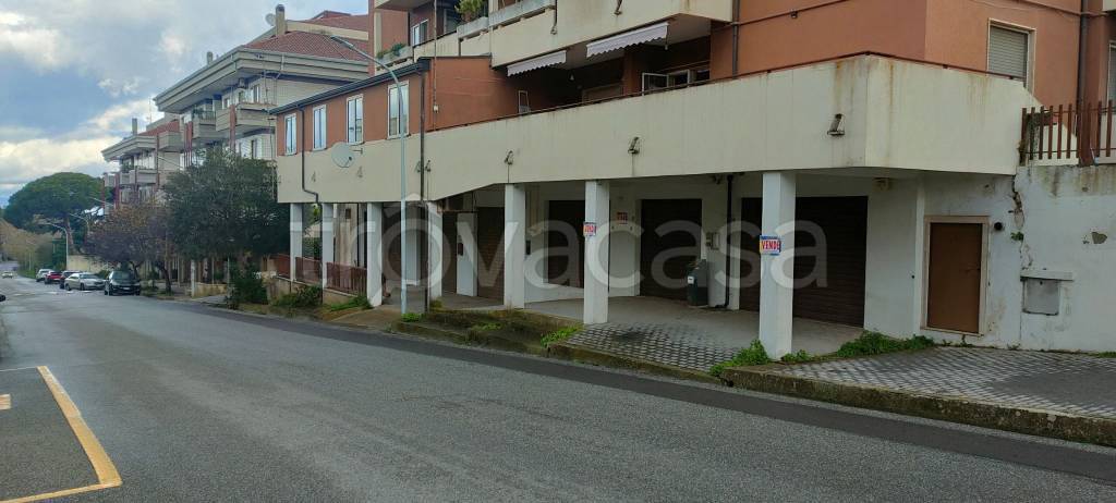 negozio in vendita a Vibo Valentia