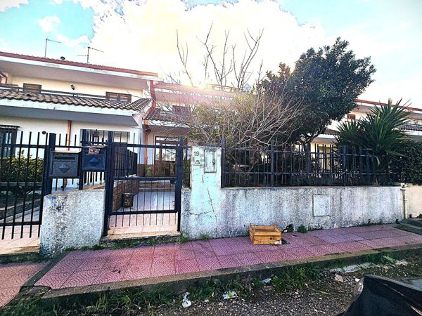 casa indipendente in vendita a Vibo Valentia